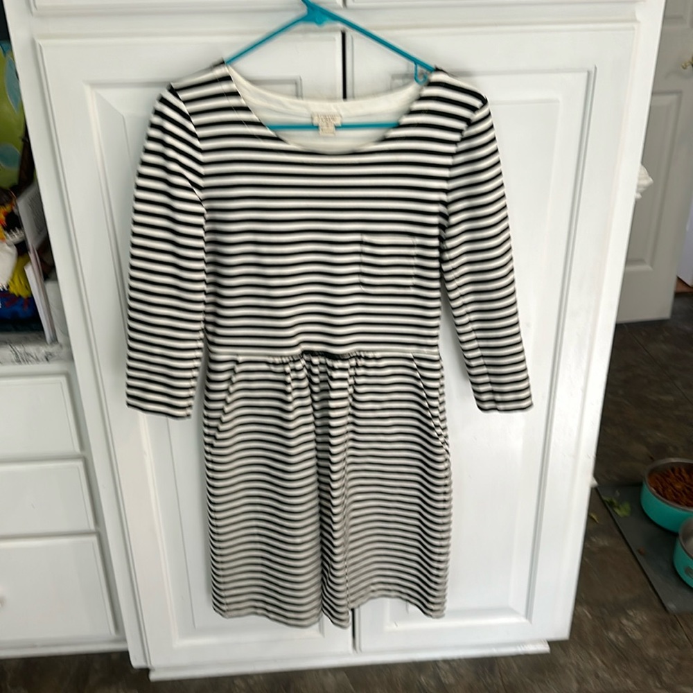 Women’s dress